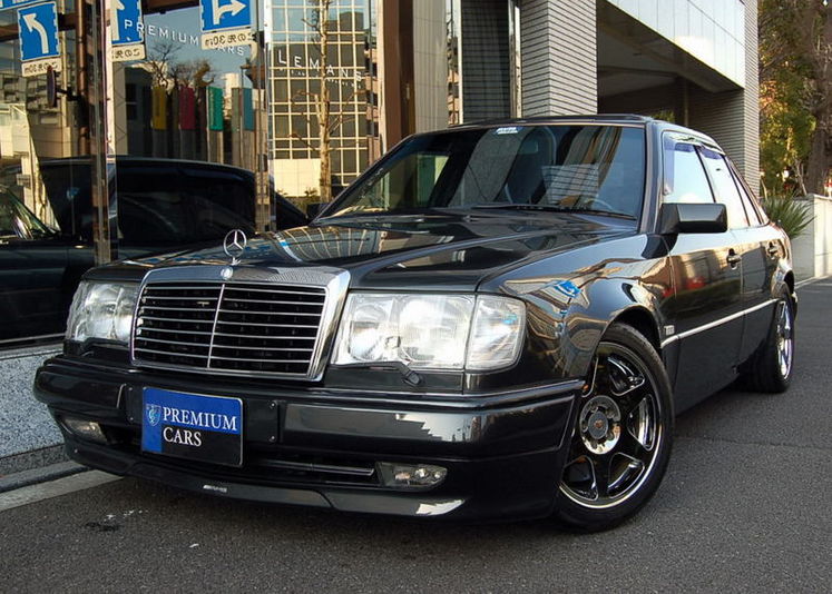 メルセデスベンツ Eクラス(ミディアム) 500E 中古車 情報